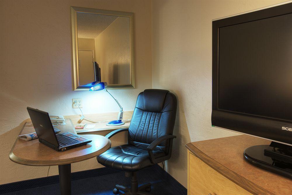 San Jose Airport Inn Extérieur photo