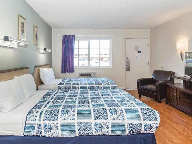 San Jose Airport Inn Extérieur photo