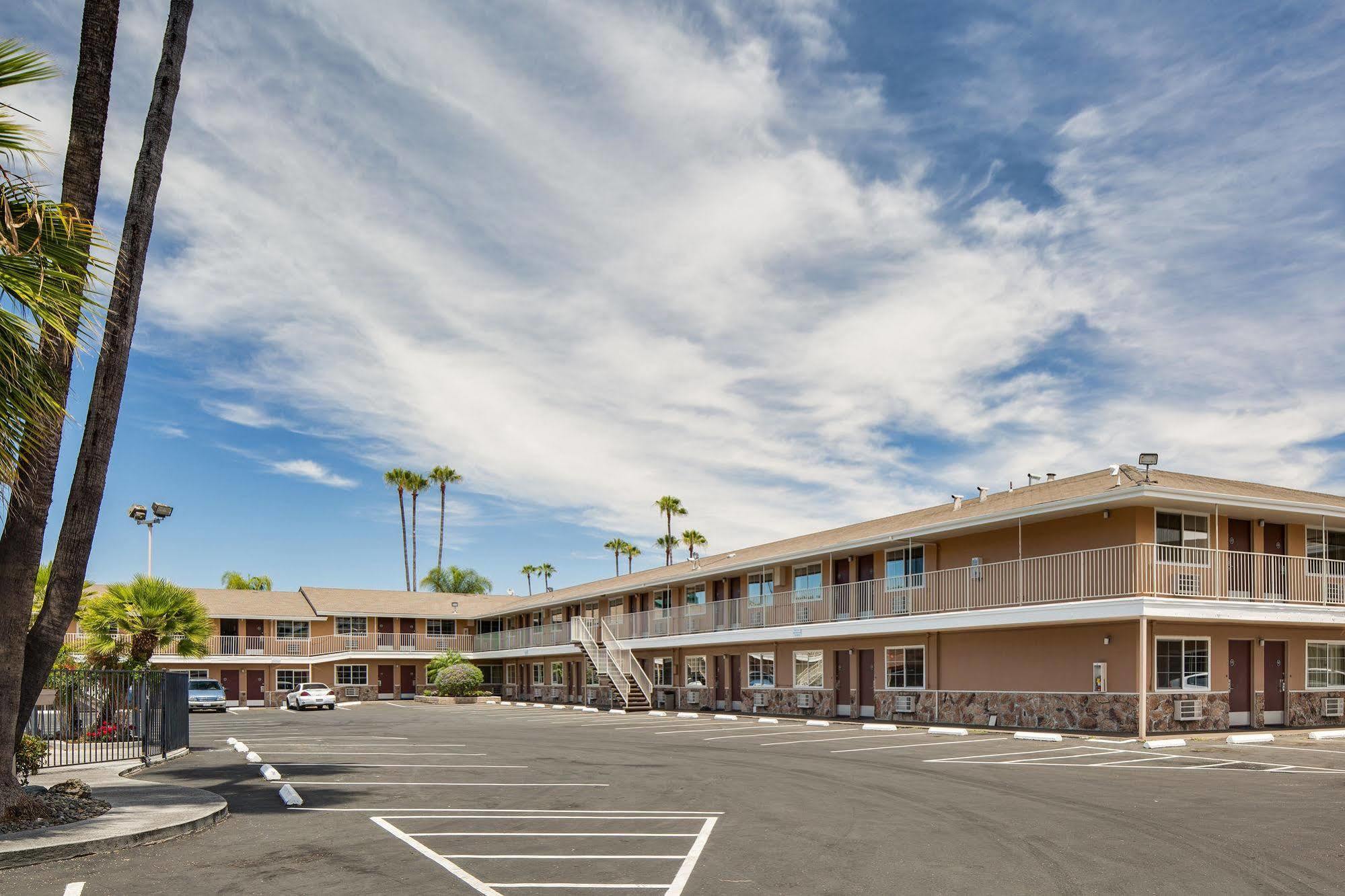 San Jose Airport Inn Extérieur photo